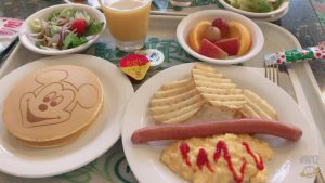 東京ディズニーランド クリスタルパレス レストラン のディズニーキャラクターブレックファストを紹介 プーさんたちと楽しい朝食 ディズニー好きの何でもブログ